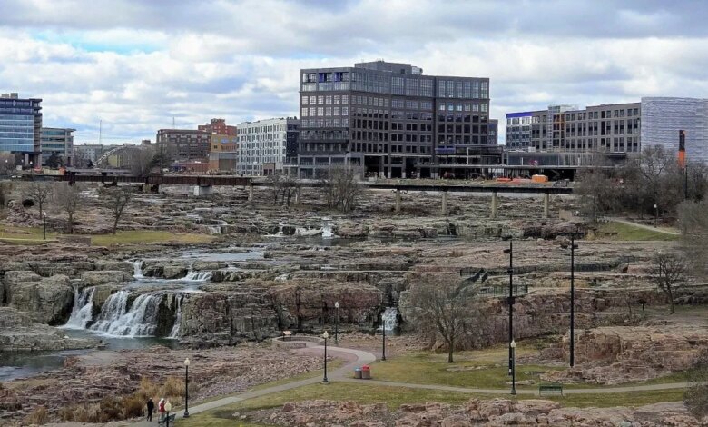 Could TikTok U.S. Land in South Dakota? Governor Endorses Multibillion-Dollar Offer Amid Divestment Uncertainty