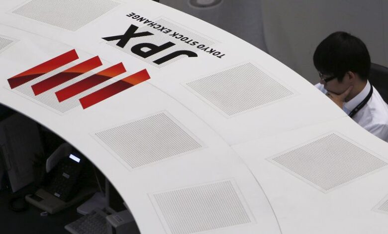 Stocks, dollar rebound in Asia as Trump steps back