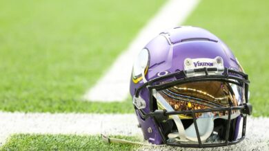 Report: Vikings Ink 4 Players to Deals