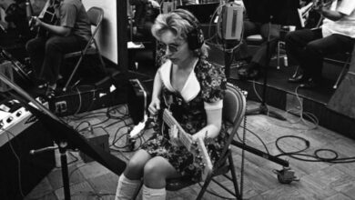 “Keep your mind on the music. I never thought of myself as a ‘woman’ musician at all, but a guitarist and then a bass player”: Studio bass icon Carol Kaye on why it is not about who you are, but how and what you play that defines you as a musician