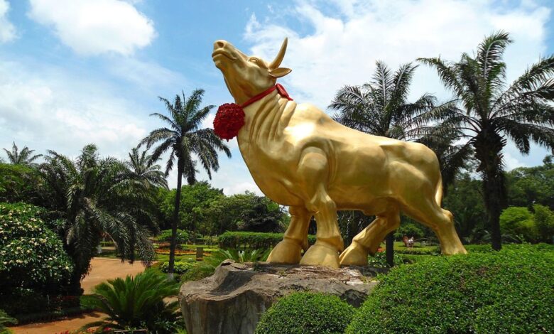 Bitcoin Nears Golden Cross Weeks After ‘Trapping Bears’ as U.S. Debt Concerns Mount