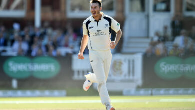 Roland-Jones buoys relegation-threatened Middlesex