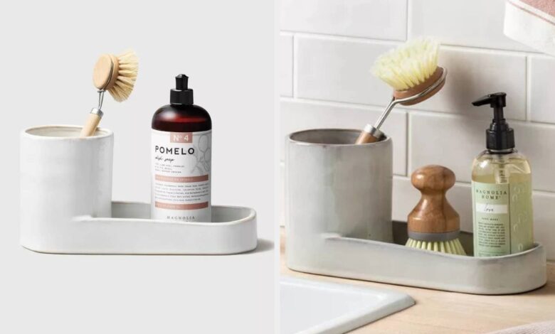 This Simple Sink Caddy Has Hundreds Of Glowing Reviews