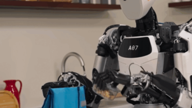 Google’s new robotics AI can run without the cloud and still tie your shoes