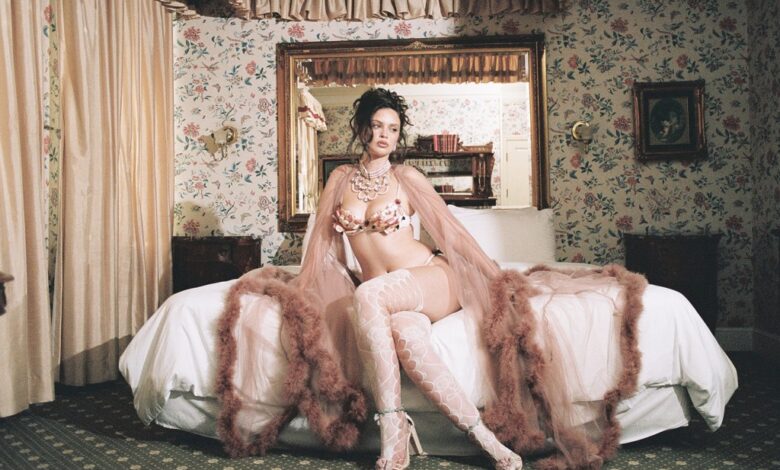 Sabrina Claudio Spent Years Pouring Herself Into Other Artists & Now It’s Her Turn: ‘I’m in Heaven’