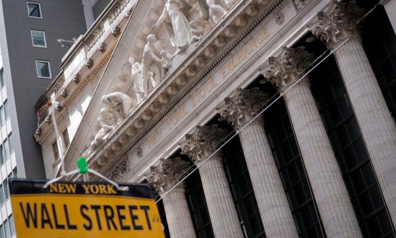 US Stock Market Highlights: Dow jumps 400 points, S&P 500 closes flat to start new quarter as investors rotate out of tech