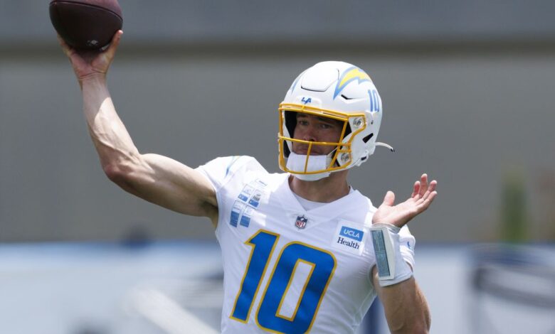 NFL top-10 QBs rankings ahead of 2025 season