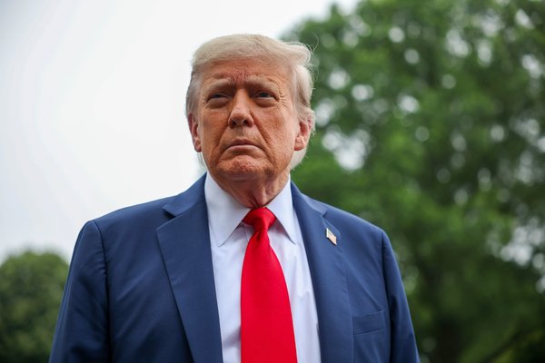 Trump threatens Mexico and the European Union with 30% tariff, blowing up trade talks