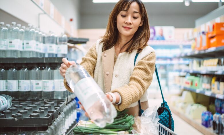 Bottled water thrives in the face of health drive