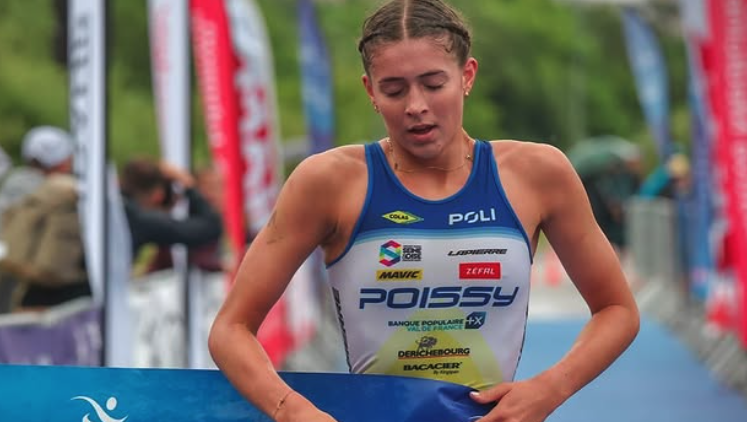 Thrilling Women’s Showdown at Alpe d’Huez Short Distance Triathlon, Home Victory for Elena Polaert