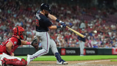 Braves and Reds both score eight runs in the same inning