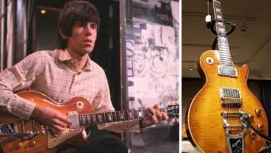 Met Museum refutes that former Rolling Stones guitarist Mick Taylor ever owned the ’59 Les Paul he claims was stolen from him – and now appears in a new exhibit
