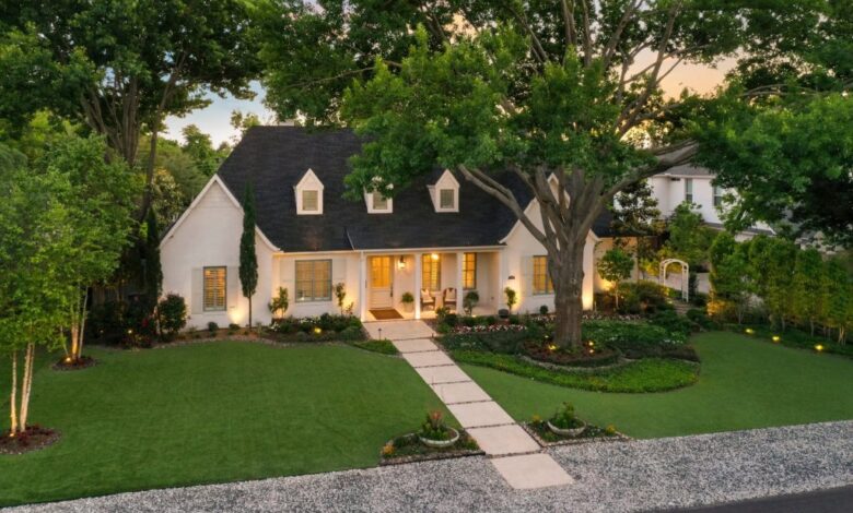 Mortgage Rates Drop to Lowest Level in 10 Months, Upping Purchasing Power in a Buyer-Friendly Market