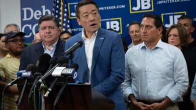 Texas Democrats Flee State To Halt GOP Redistricting Bid-Abbott Threatens Their Removal