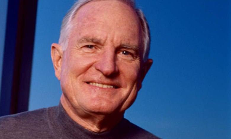 Former Intel CEO Barrett says customers should bail out Intel