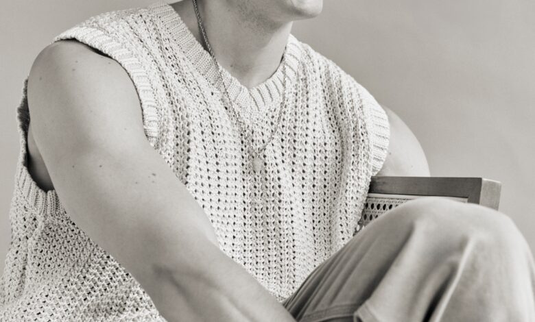 ‘Evita’ Star James Olivas on Playing a New-Era Juan Perón, Political Parallels, and Puzzles