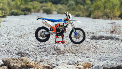 KTM’s 2026 EXC 6DAYS: Performance Upgrades, Bold Italian Livery… but Design May Fall Short