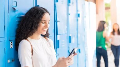 School phone bans expand to 17 additional states