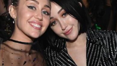 Noah Cyrus Details “Lessons” She’s Learned From Sister Miley Cyrus