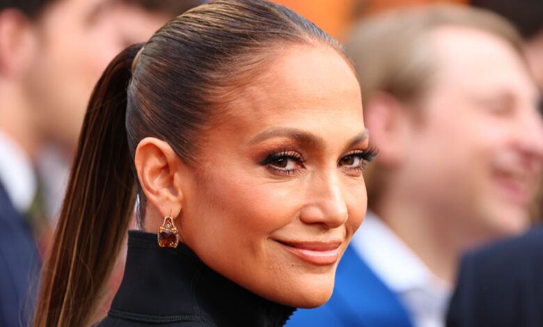 Jennifer Lopez Just Co-Signed This Divisive Gen-Z Nail Trend for Fall
