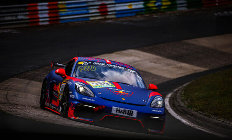 Verstappen a brillé sur la Nordschleife mais son permis A est en attente