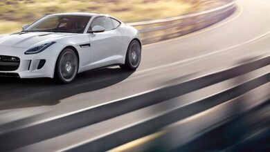 Jaguar Land Rover extends production shutdown for another week