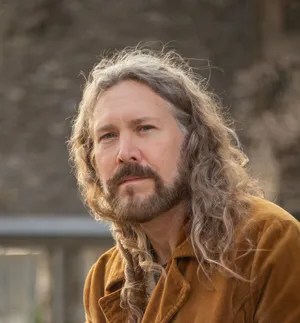 Review: Buck Curran’s ‘Far Driven Sun’ Reunites a Beloved Sobell Guitar with a Master of Acoustic Atmosphere