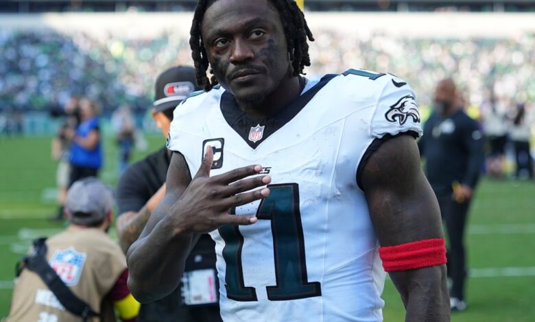 A.J. Brown posted some cryptic tweets after the Eagles’ win over the Bucs